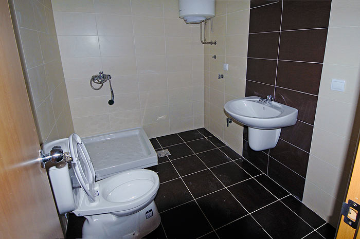 Amadeo-2 (Bathroom)