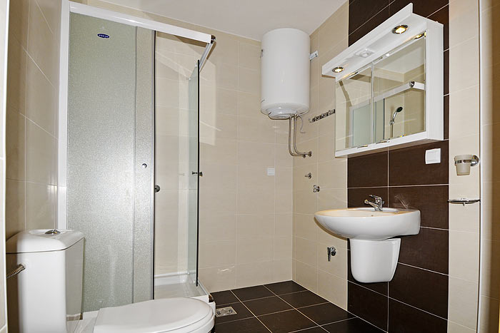 Amadeo-2 (Bathroom)