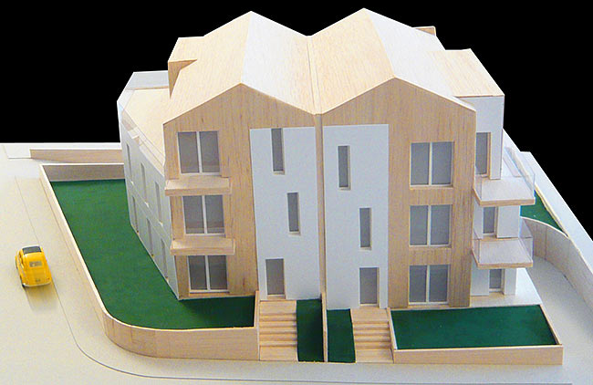 Amadeo scale model