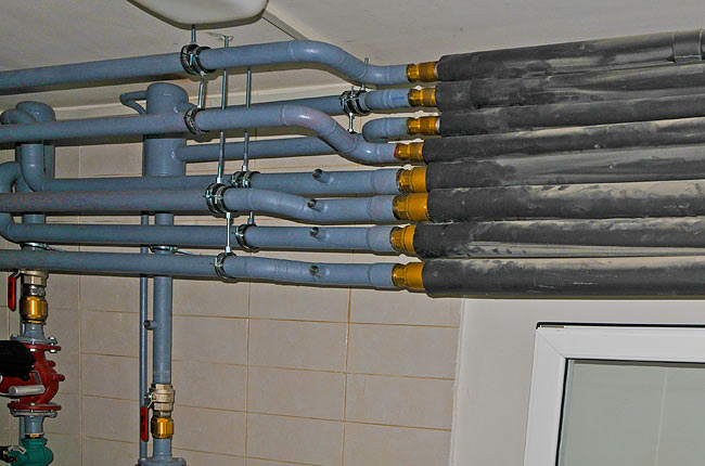 Connection of the geothermal system to the central distribution