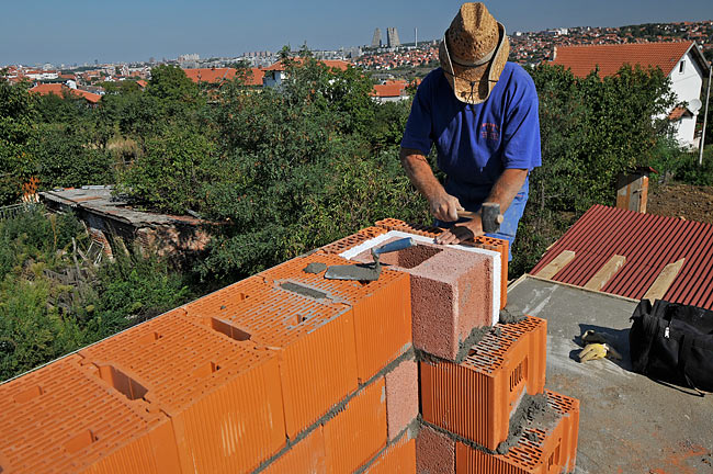 Making a corner in a POROTHERM 38 wall