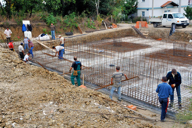 Positioning vertical beams on the perimeter of the slab - 2