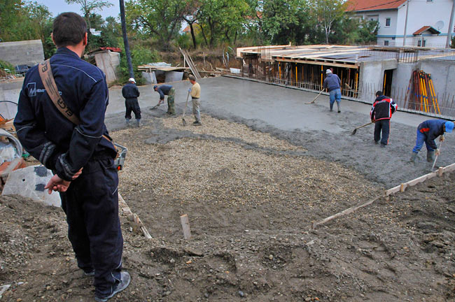 Pouring concrete on the footer slab of Amadeo II second part - 1