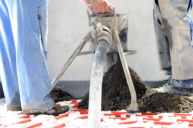 Screed mix dispenser in one apartment