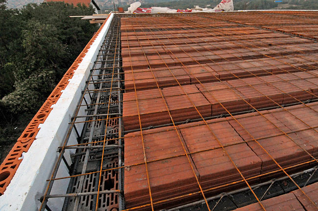POROTHERM cerclage elements installed