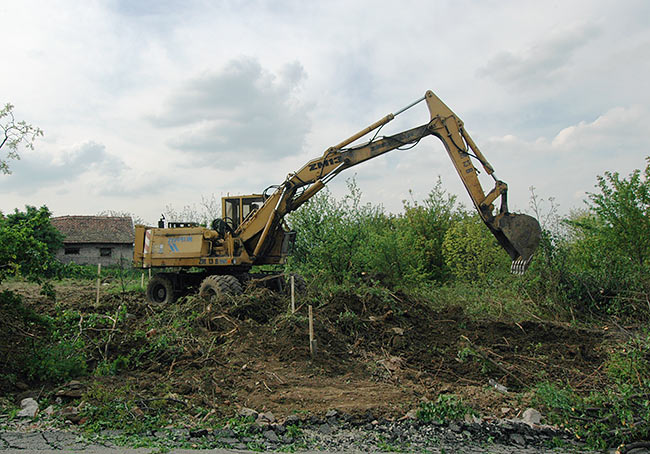 Starting Amadeo's land preparation 08