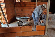 Starting partition walls in Amadeo