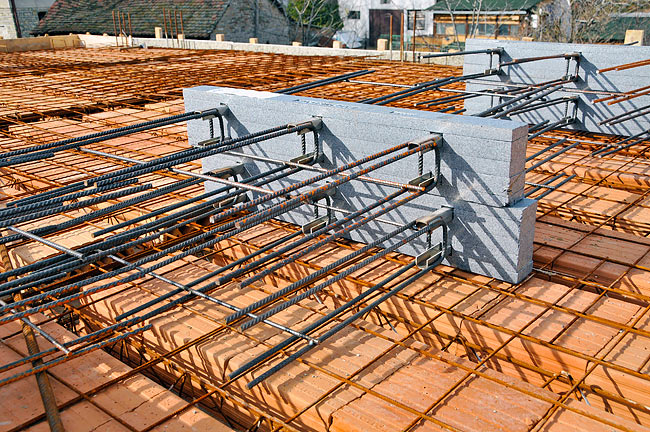 AVI Thermokorb on Amadeo II first floor slab - 1