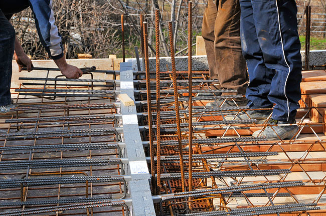 Installing AVI Thermokorb on Amadeo II first floor slab - 2